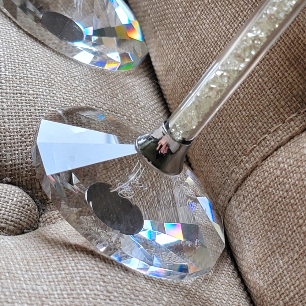 Crystal diamond champagne toasting flutes